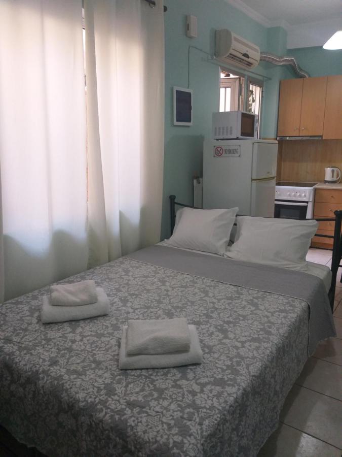 Practical Studio Next To The Subway, Train Station Apartment Athens Luaran gambar