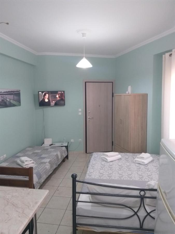 Practical Studio Next To The Subway, Train Station Apartment Athens Luaran gambar