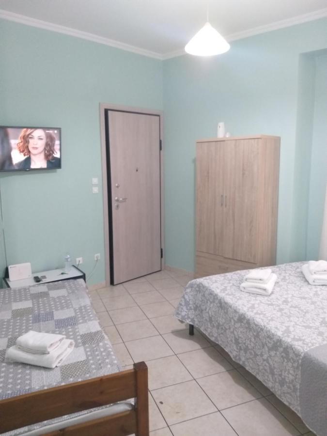 Practical Studio Next To The Subway, Train Station Apartment Athens Luaran gambar